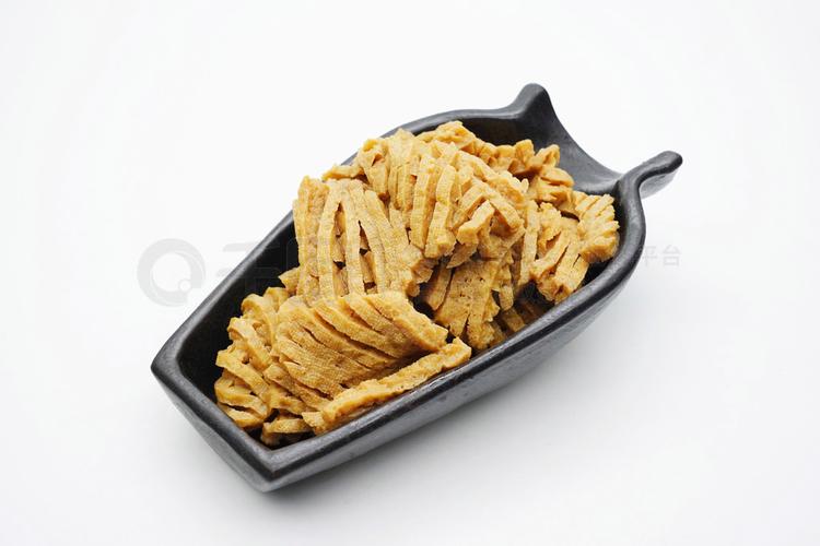 光影下的東方素白 豆制品豆腐串攝影與審美探析